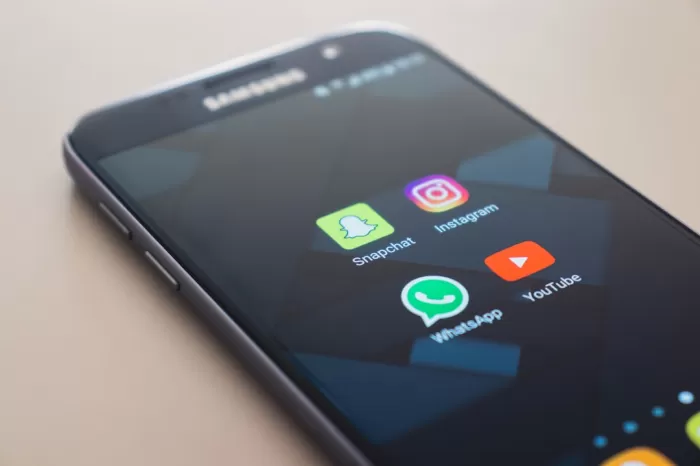 Benefits of Joining WhatsApp Groups