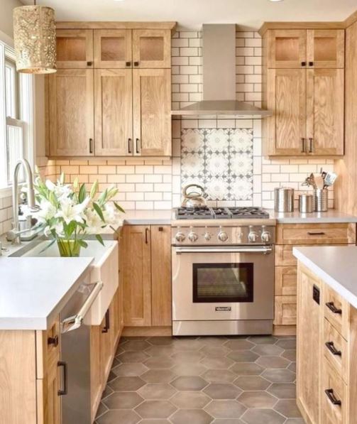 Maple Kitchen cabinets can modify your kitchen when reselling